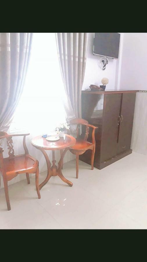 Minh Minh Hotel Куинён Экстерьер фото